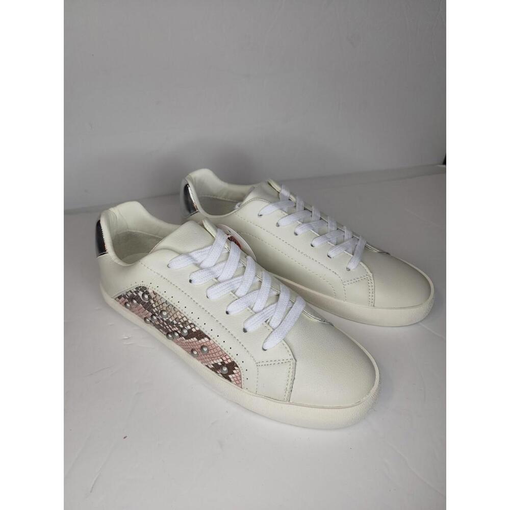 Blondo Women's  Sneaker - Women 10